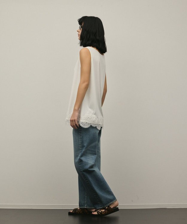 GRACE CONTINENTAL ヘムレースカットトップ ホワイト