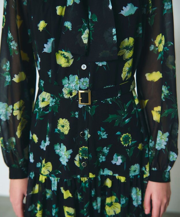 GRACE CONTINENTAL グラデフラワープリントワンピース ブラック