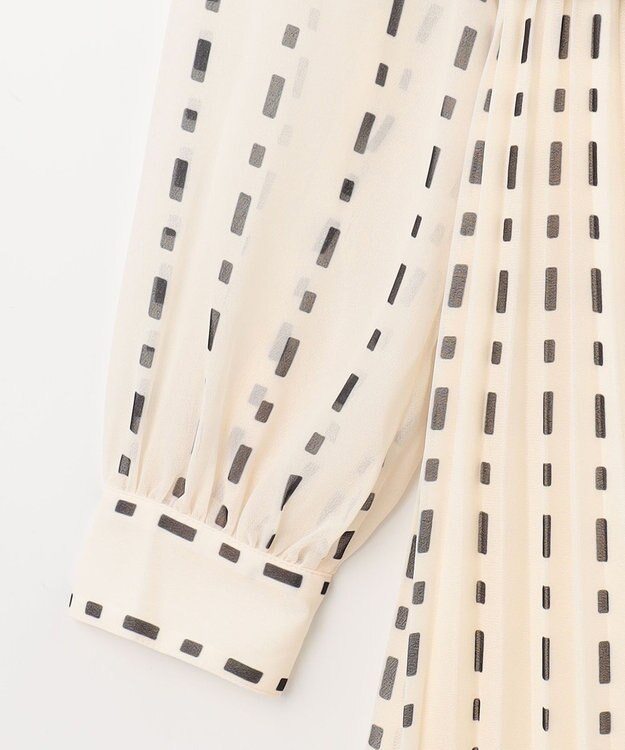 GRACE CONTINENTAL ドットストライププリントワンピース キナリ