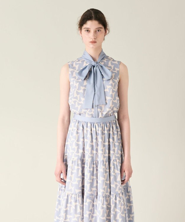 GRACE CONTINENTAL リボンプリントノースリーブトップ ブルー