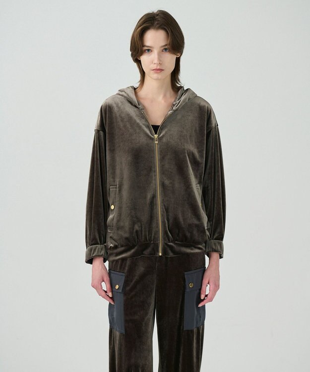 GRACE CONTINENTAL トリアセベロアフーディー カーキ