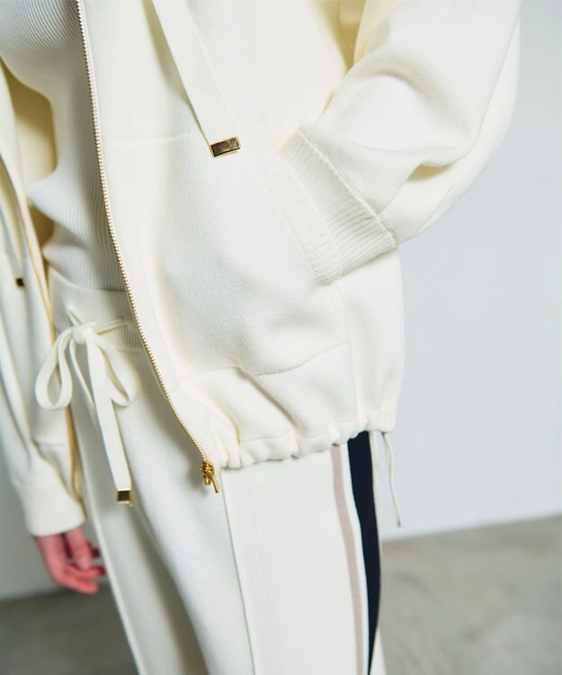 GRACE CONTINENTAL ロゴ刺繍ニットパーカー ホワイト