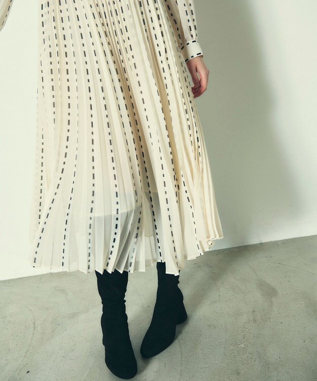 GRACE CONTINENTAL ドットストライププリントワンピース キナリ