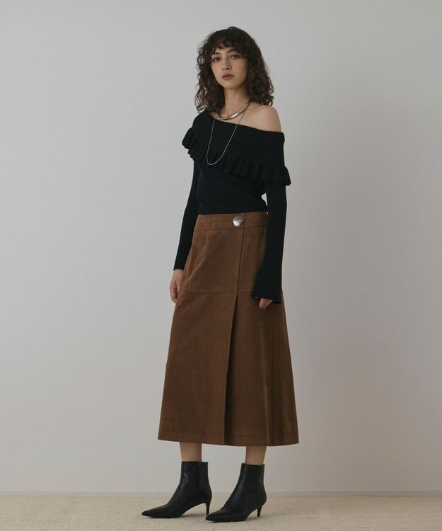 GRACE CONTINENTAL オフショルフリルニットトップ ブラック