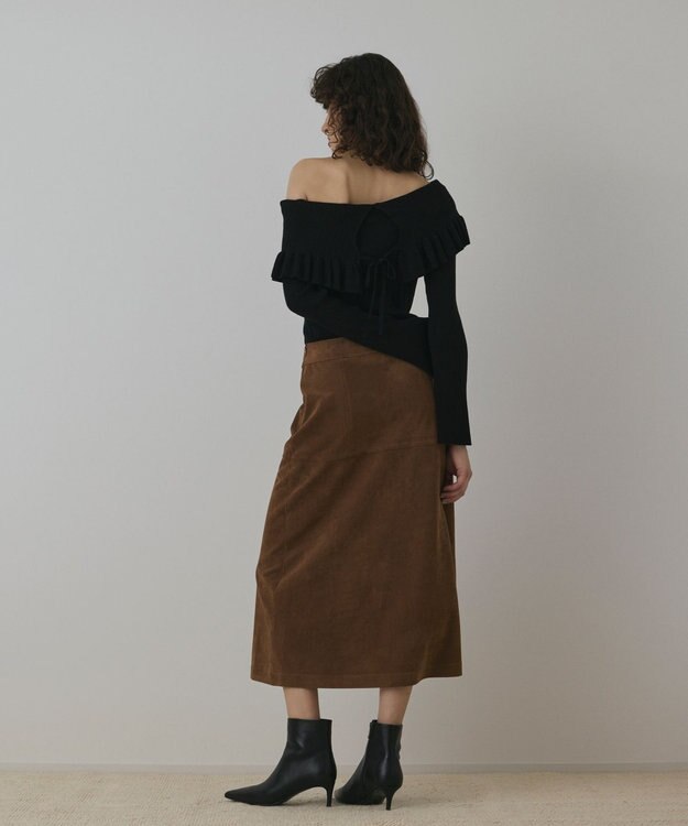 GRACE CONTINENTAL オフショルフリルニットトップ ブラック