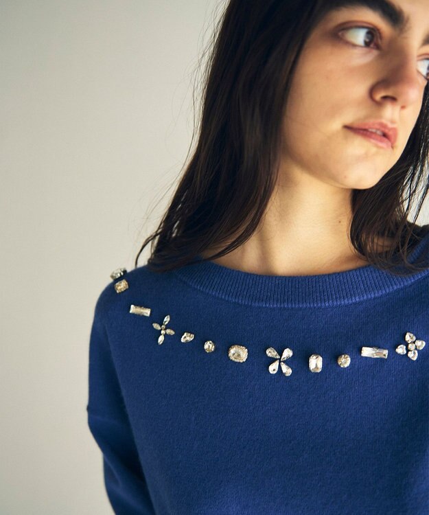 GRACE CONTINENTAL マルチビジューニットトップ ブルー