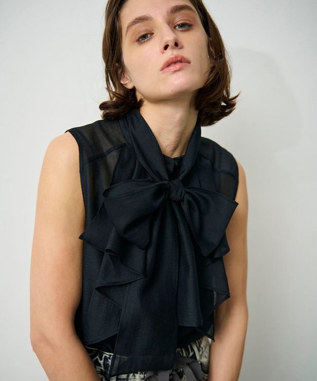 GRACE CONTINENTAL シアーボウタイノースリーブ ブラック