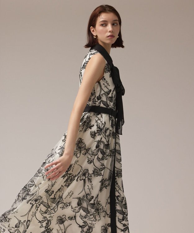 GRACE CONTINENTAL フラワー刺繍ボウタイドレス キナリ