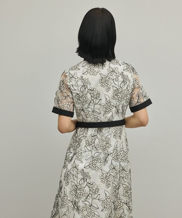 GRACE CONTINENTAL フラワーコード刺繍ワンピース キナリ