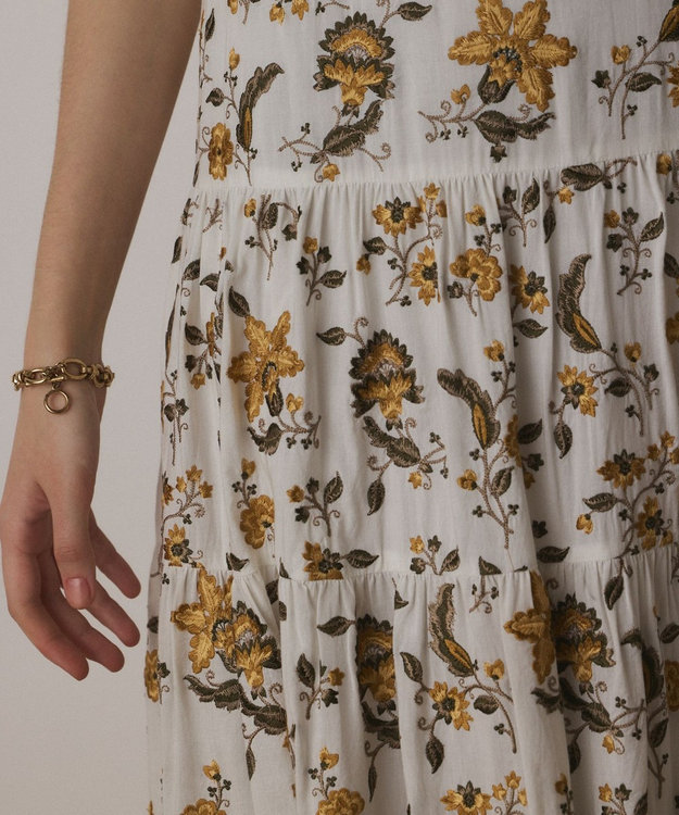 GRACE CONTINENTAL ティアードロングワンピース ホワイト