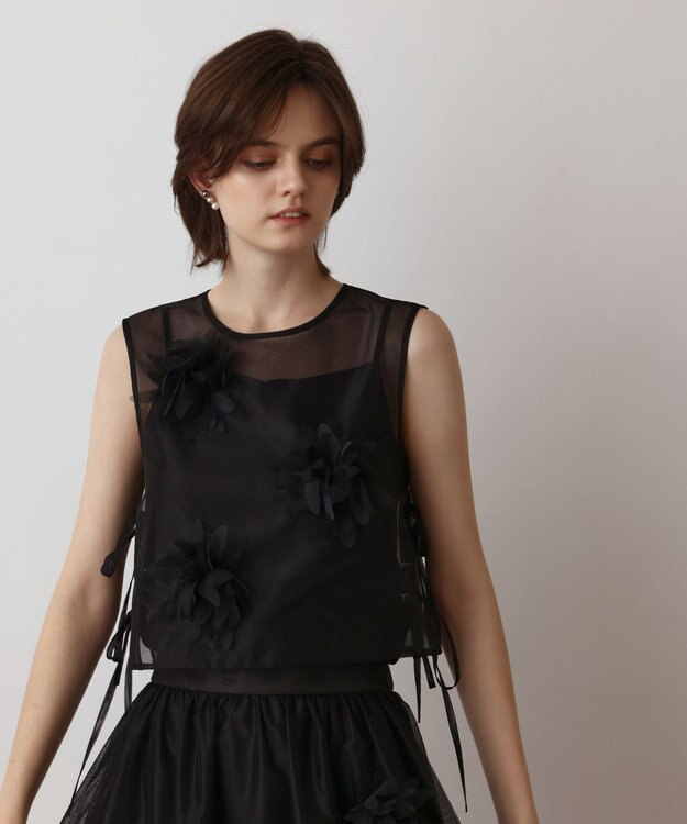 GRACE CONTINENTAL メッシュフラワートップ ブラック