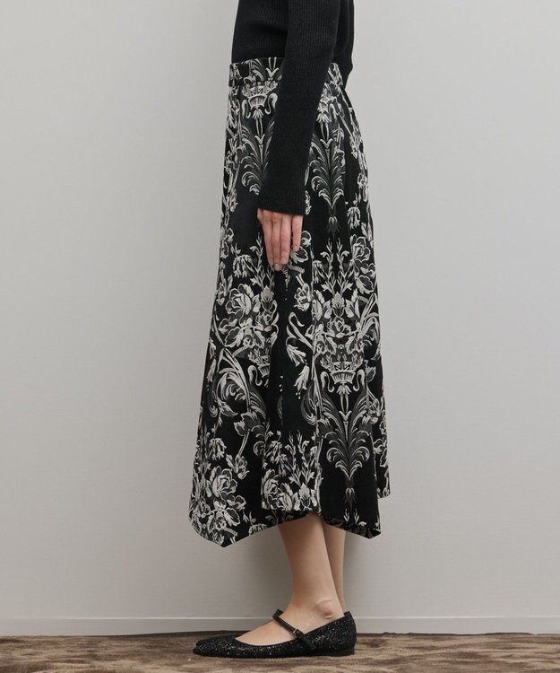 GRACE CONTINENTAL オーナメントジャガードハンカチヘムスカート ブラック