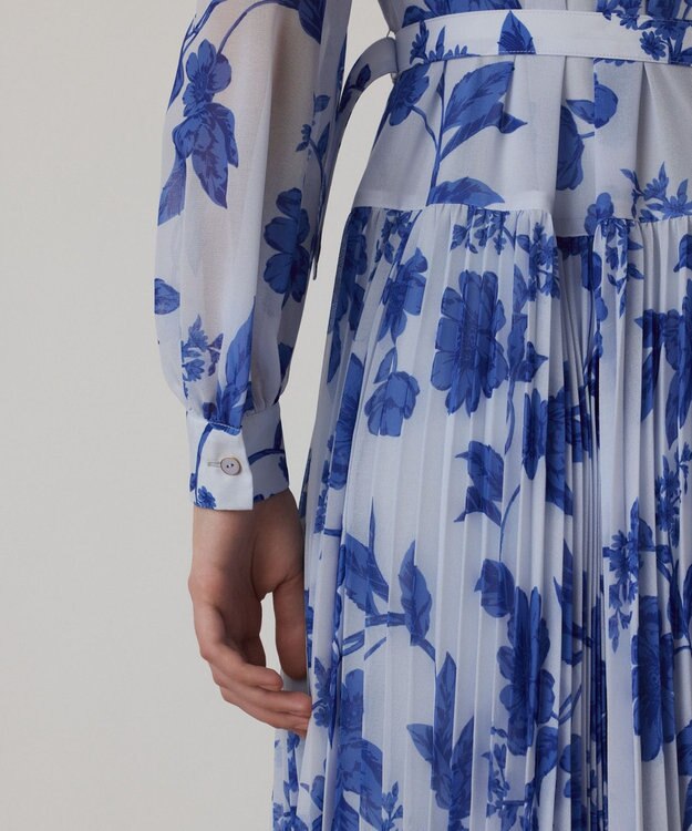 GRACE CONTINENTAL フラワープリントプリーツワンピース サックス