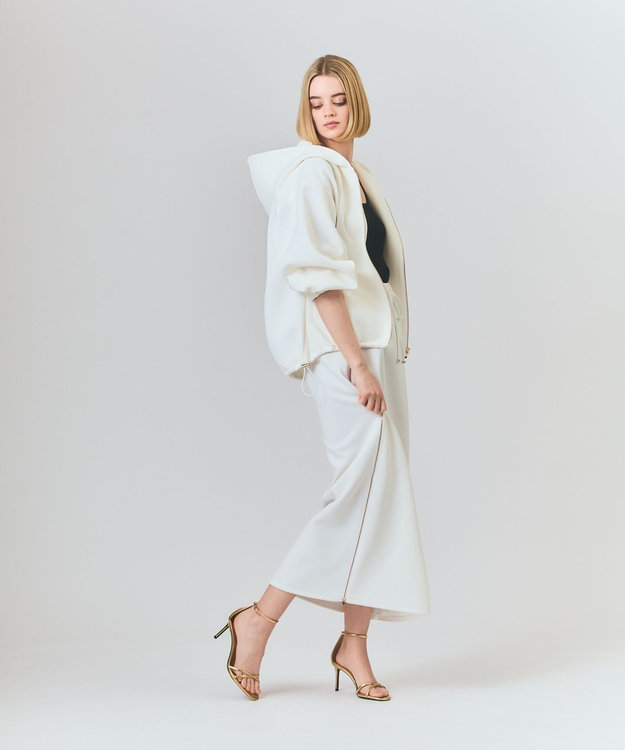 GRACE CONTINENTAL エンブレムフーディ ホワイト