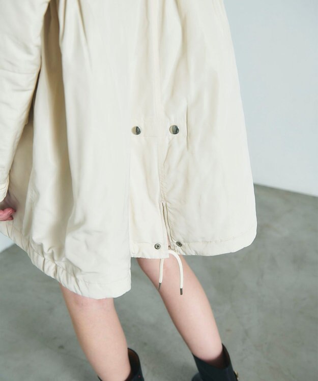 GRACE CONTINENTAL ボリュームハーフコート ホワイト