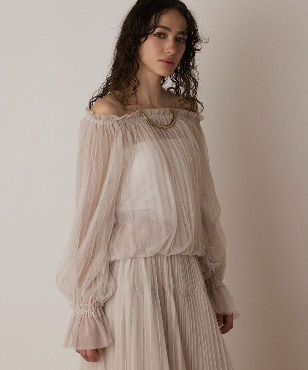 GRACE CONTINENTAL チュールプリーツトップ ベージュ