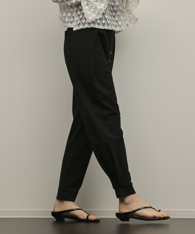 GRACE CONTINENTAL ポンチイージーパンツ ブラック