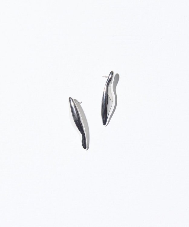 GRACE CONTINENTAL ウェーブメタルピアス シルバー