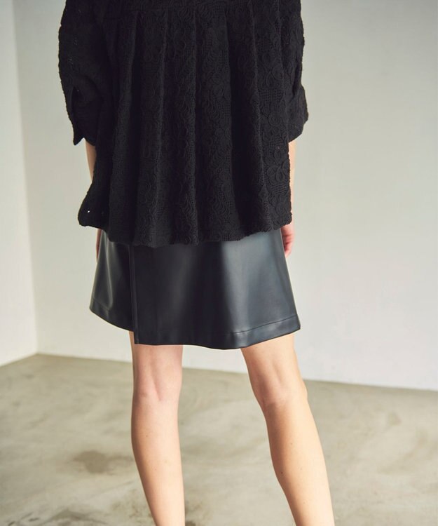 GRACE CONTINENTAL フェイクレザーミニスカート ブラック