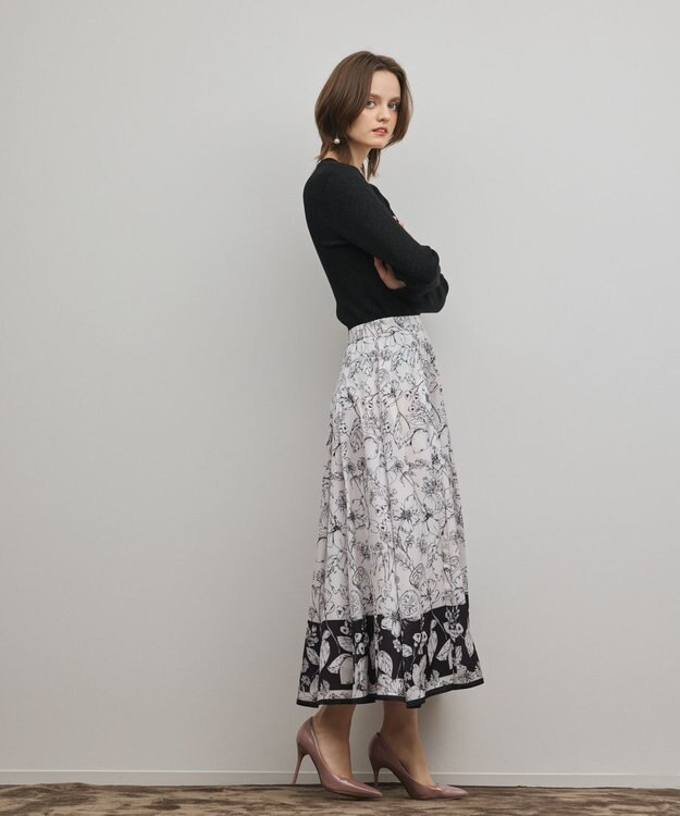 GRACE CONTINENTAL フルーツフラワープリントスカート キナリ