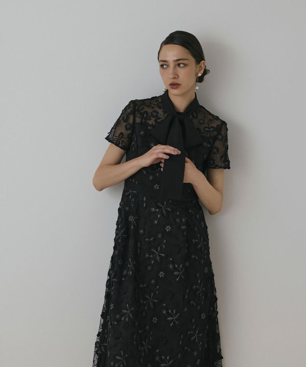 GRACE CONTINENTAL フラワ－フレアドレス ブラック