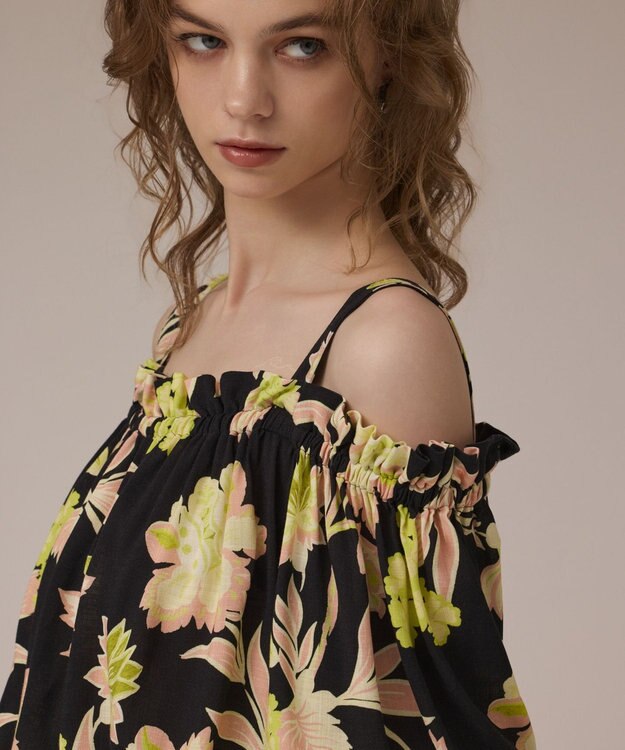 GRACE CONTINENTAL リゾートフラワートップ ブラック