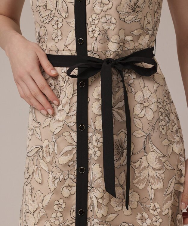 GRACE CONTINENTAL チュールフラワー刺繍ワンピース ベージュ