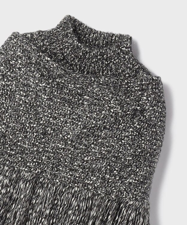 GRACE CONTINENTAL フリンジケープニットトップ ブラック