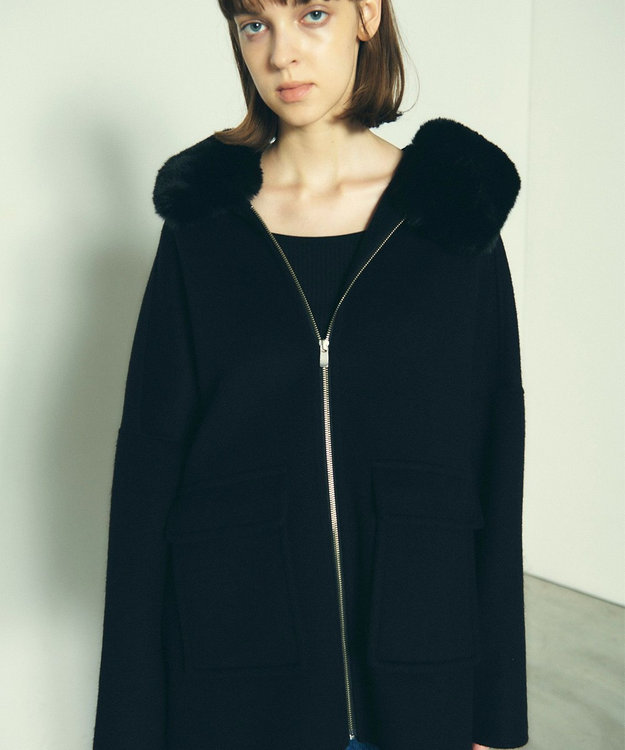 GRACE CONTINENTAL フードファーリバーポンチョ ブラック