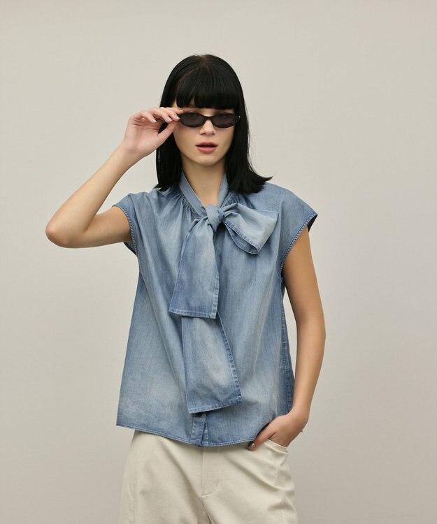 GRACE CONTINENTAL シアーデニムボウタイブラウス ブルー