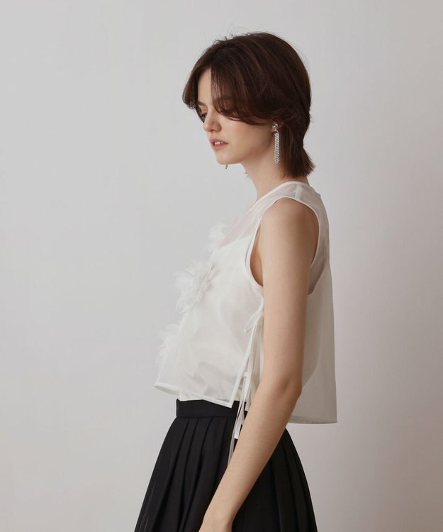 GRACE CONTINENTAL メッシュフラワートップ ホワイト