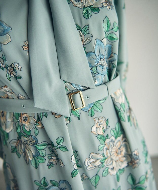 GRACE CONTINENTAL フラワー刺繍ボウタイワンピース ブルー