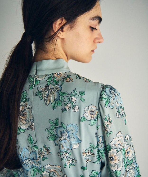 GRACE CONTINENTAL フラワー刺繍ボウタイワンピース ブルー