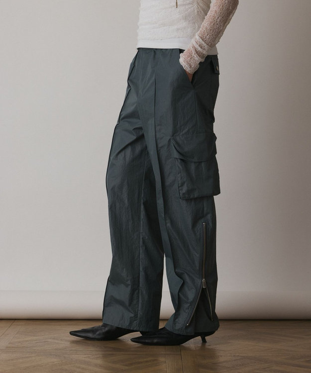 GRACE CONTINENTAL ナイロンジップカーゴパンツ グレー