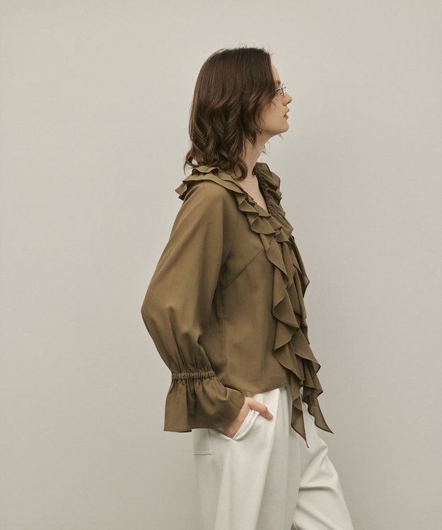 GRACE CONTINENTAL フリルブラウス カーキ
