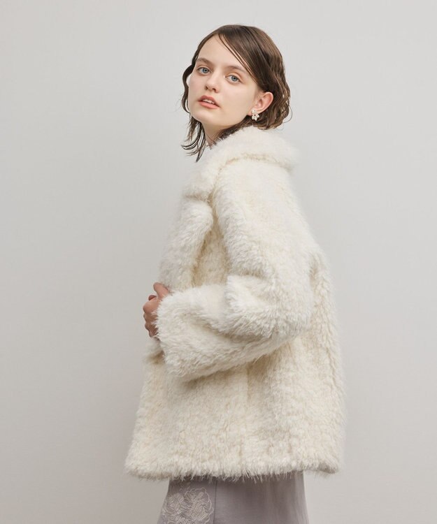 GRACE CONTINENTAL フェイクファーPコート キナリ