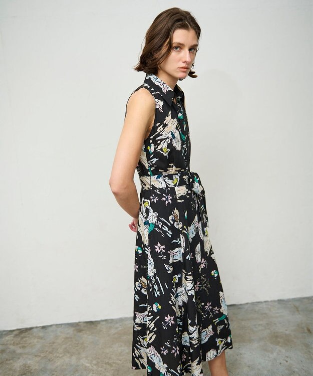 GRACE CONTINENTAL バックコンシャスプリントワンピース ブラック