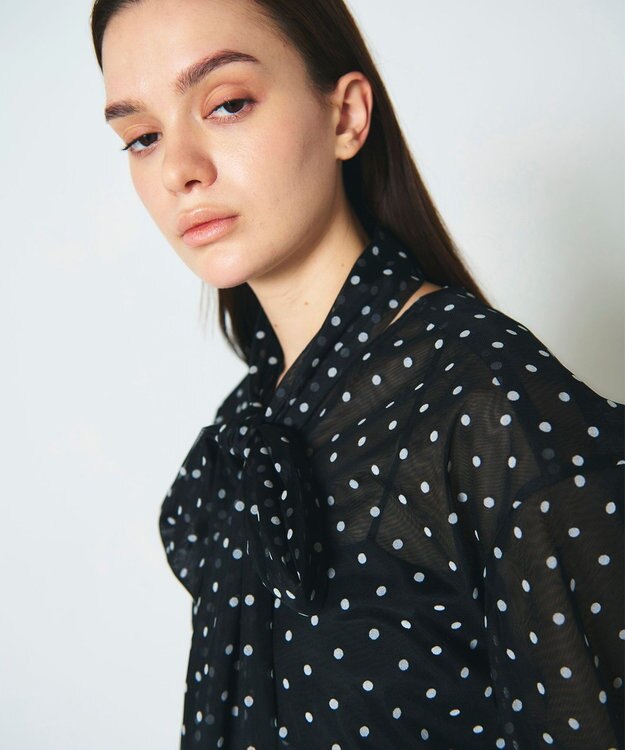 GRACE CONTINENTAL ドットフロッキーチュールトップ ブラック