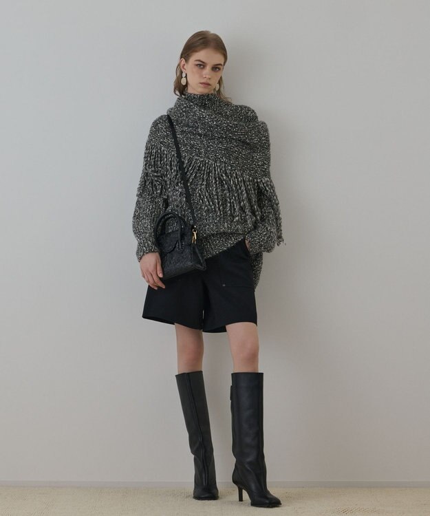 GRACE CONTINENTAL フリンジケープニットトップ ブラック