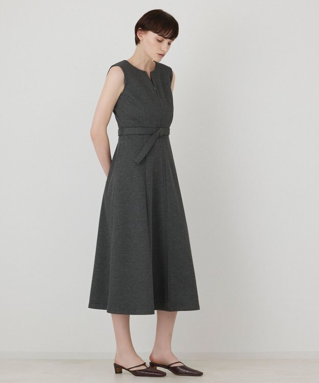 GRACE CONTINENTAL フレア切替カットワンピース チャコール