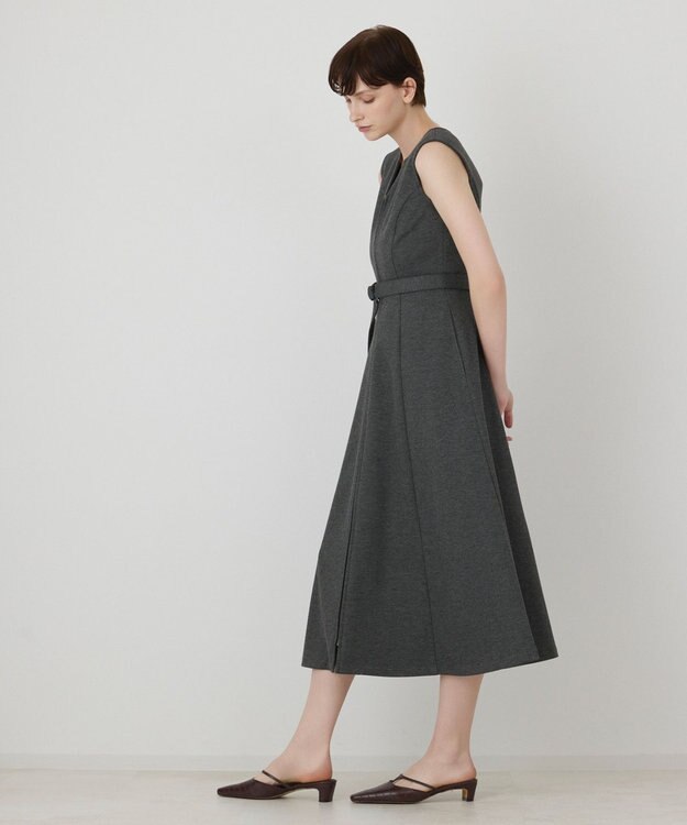GRACE CONTINENTAL フレア切替カットワンピース チャコール