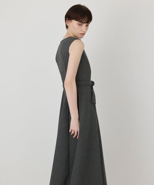 GRACE CONTINENTAL フレア切替カットワンピース チャコール