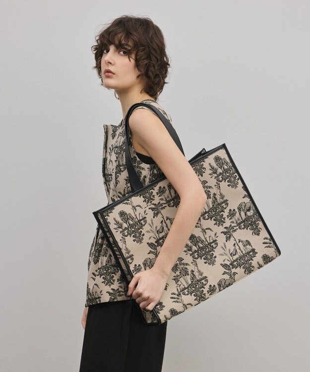 GRACE CONTINENTAL アニマルジャガードトートバッグ ベージュ