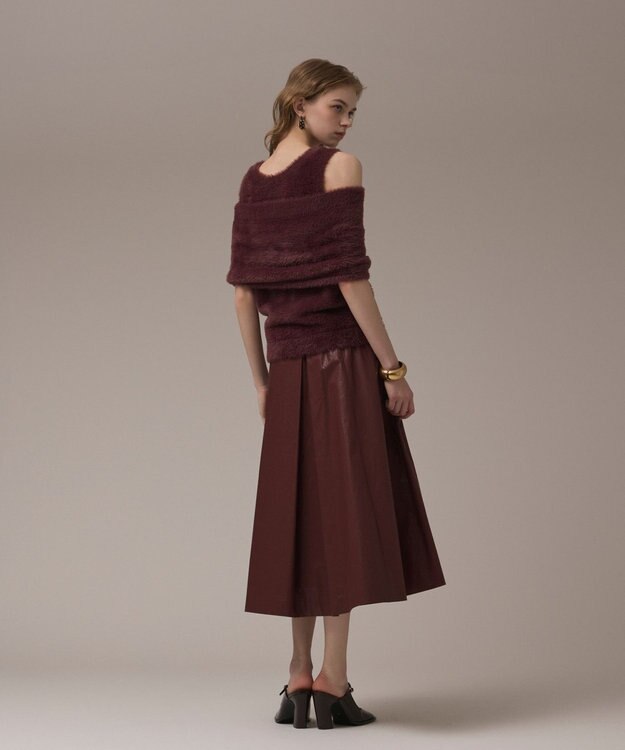 GRACE CONTINENTAL オフタートルニットトップ ボルドー