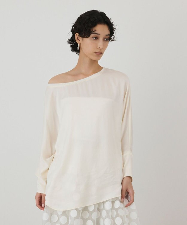 GRACE CONTINENTAL シルクドルマンスリーブトップ キナリ