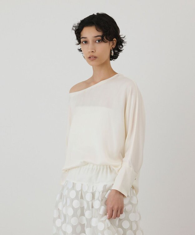GRACE CONTINENTAL シルクドルマンスリーブトップ キナリ