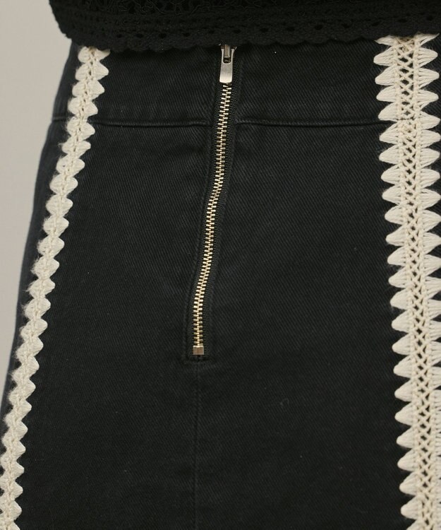 GRACE CONTINENTAL ラインembミニスカート ブラック