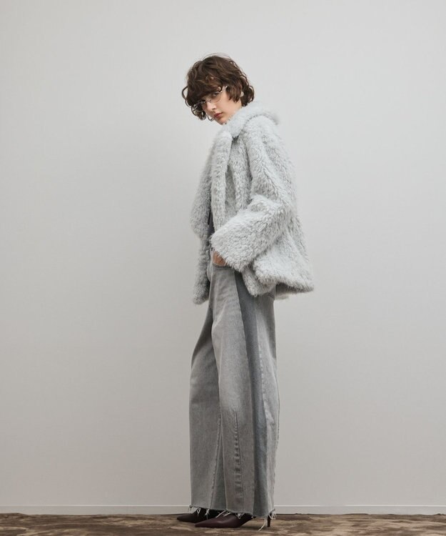 GRACE CONTINENTAL フェイクファーPコート サックス