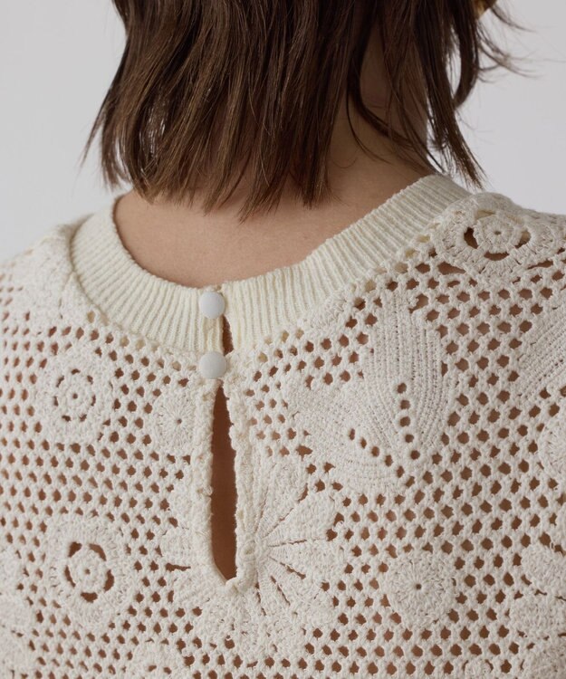 GRACE CONTINENTAL クロシュ刺繍トップ ホワイト