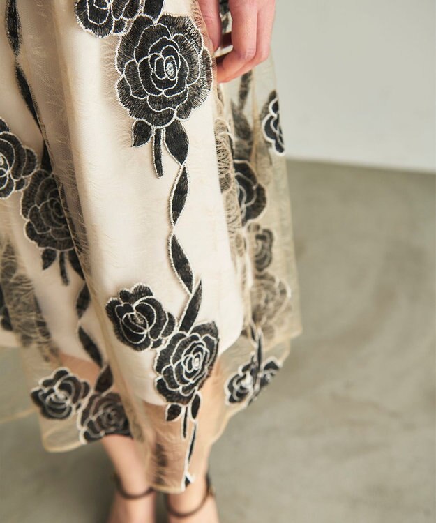 GRACE CONTINENTAL ハイネック刺繍ワンピース キナリ